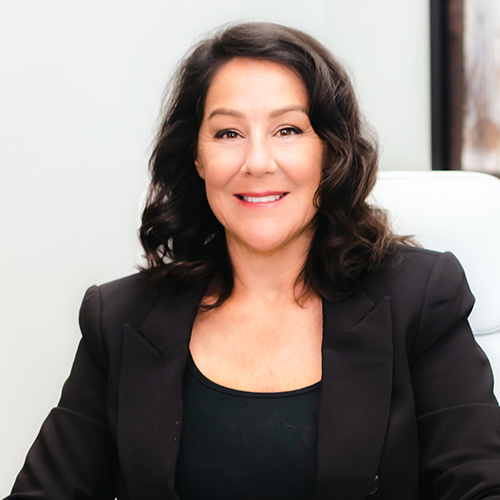 Leslie Lucy